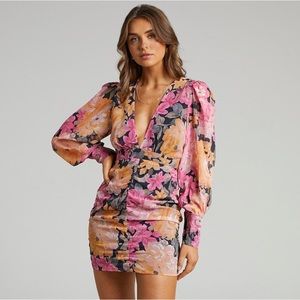 NWT Showpo Tirah Long Sleeve Floral Dress US Sz 4
